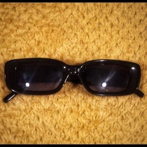 Black Unisex Gucci sunglasses